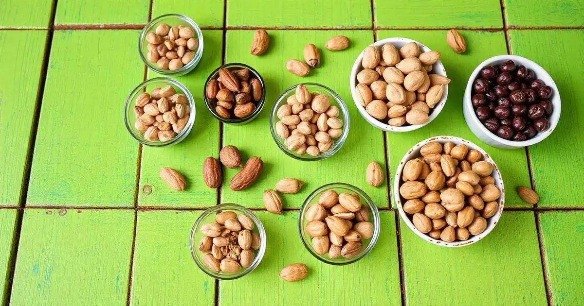 Choosing the Right Nuts for Snacking