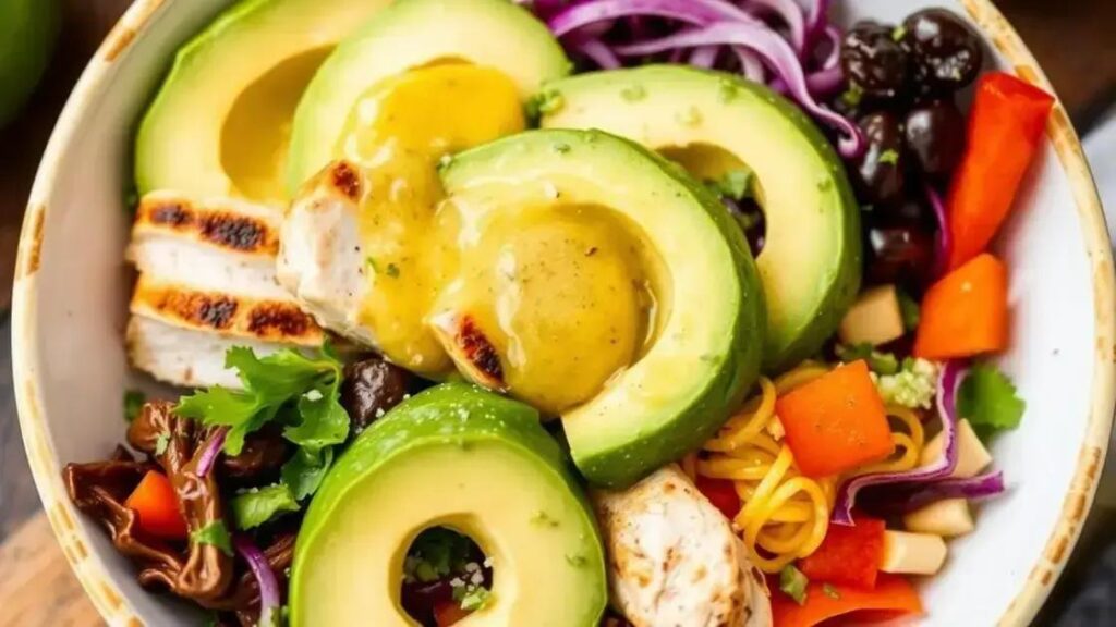Grilled Chicken and Avocado Bowl Recipes with Lemon Dressing