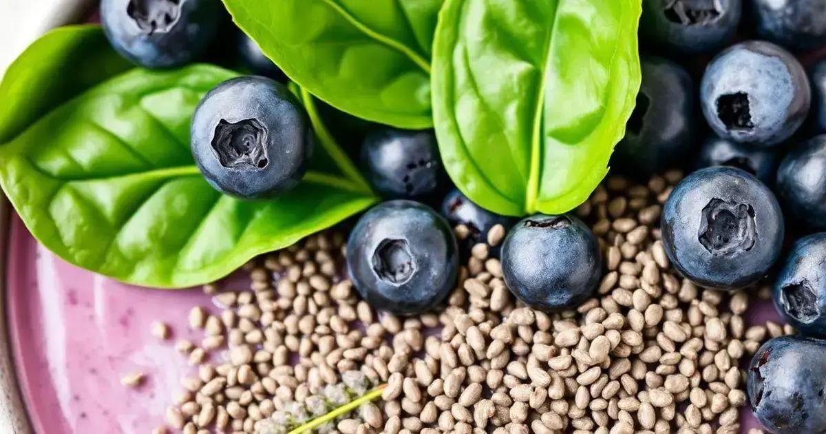Health Benefits of Blueberries, Spinach, and Chia Seeds