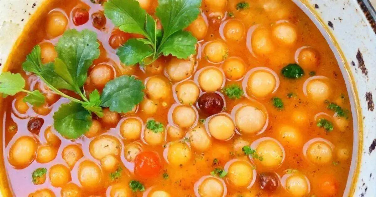 Health Benefits of Lentil and Chickpea Soup