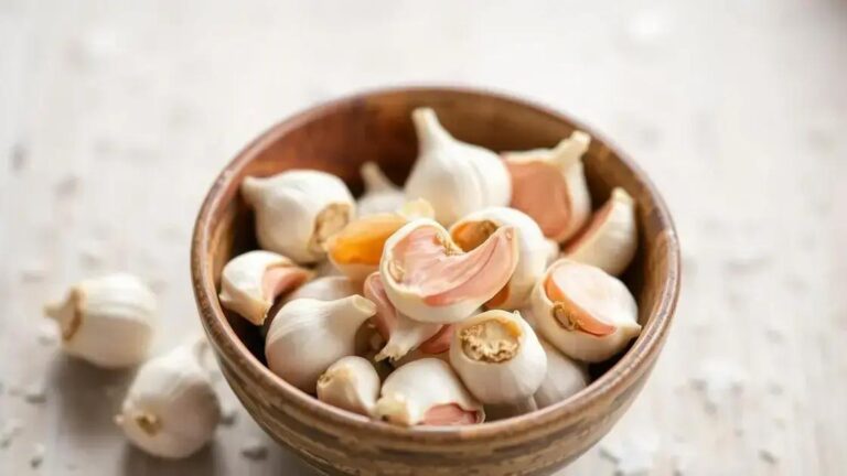 How to Use Garlic for Better Heart Health: A Guide