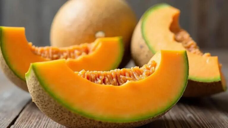 Does Cantaloupe Help Prevent Age-Related Erectile Dysfunction?