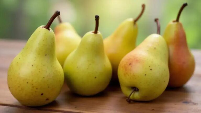 How Pears Support Healthy Circulation and Erectile Health